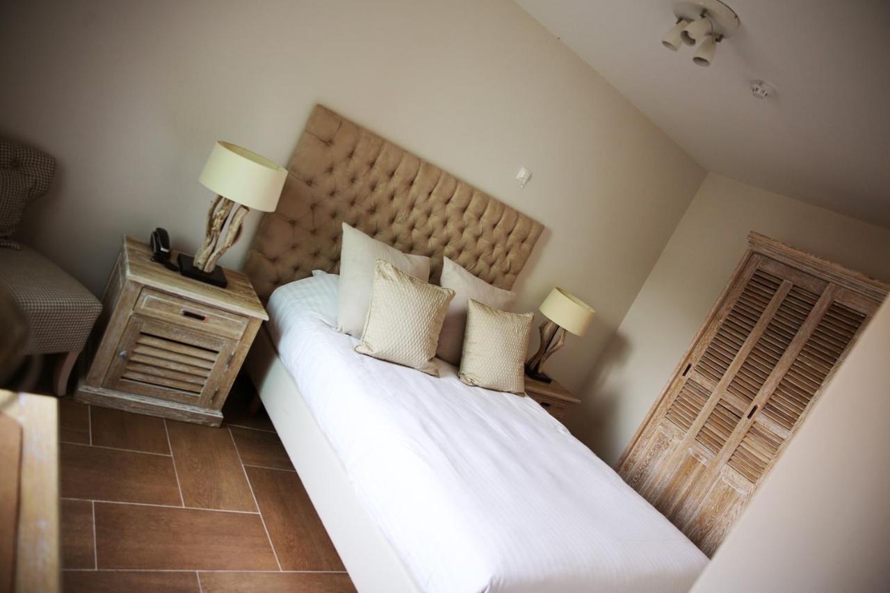 Hotel Au Comte De Mercy 4*