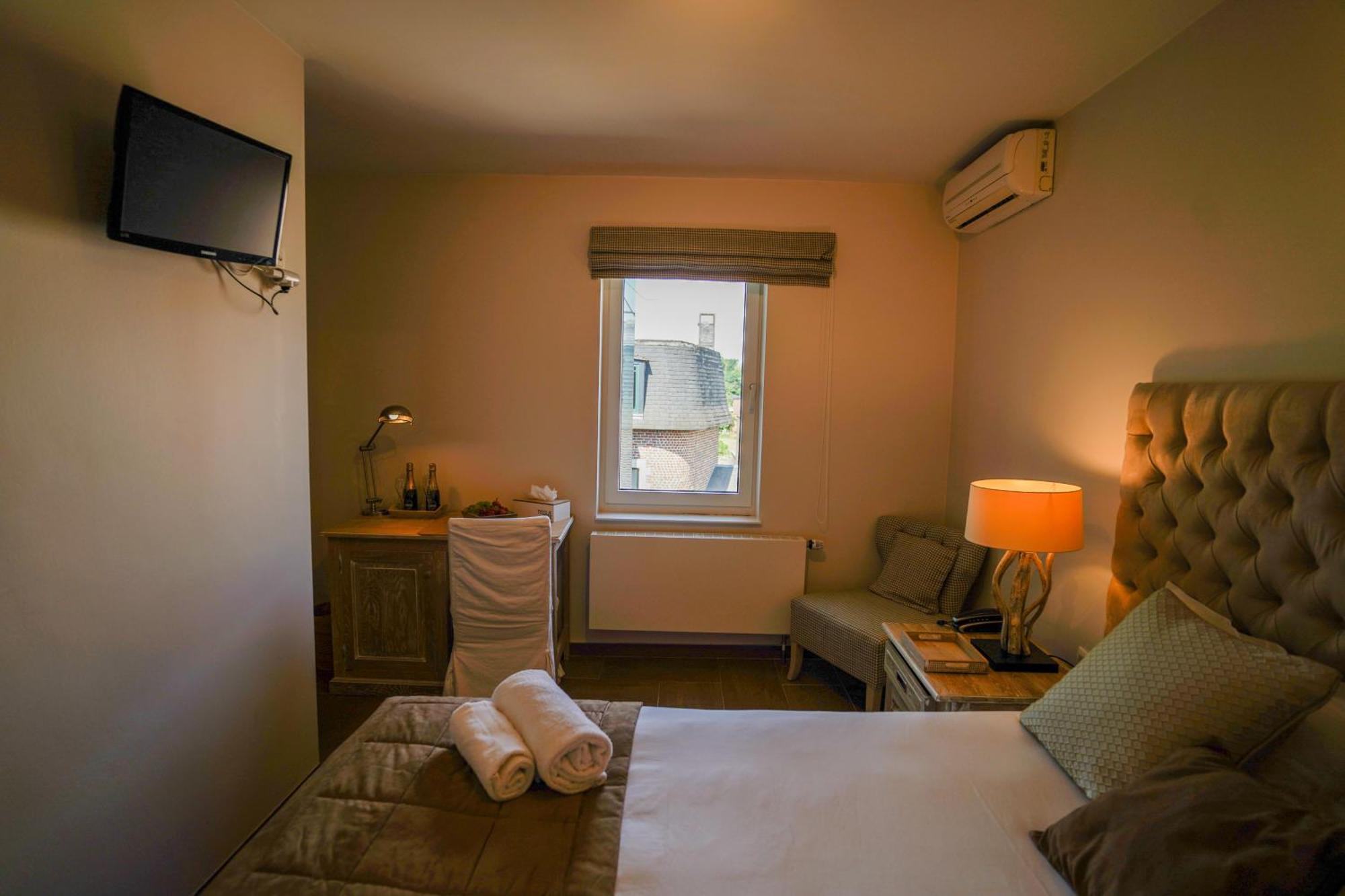 Au Comte De Mercy Hotel