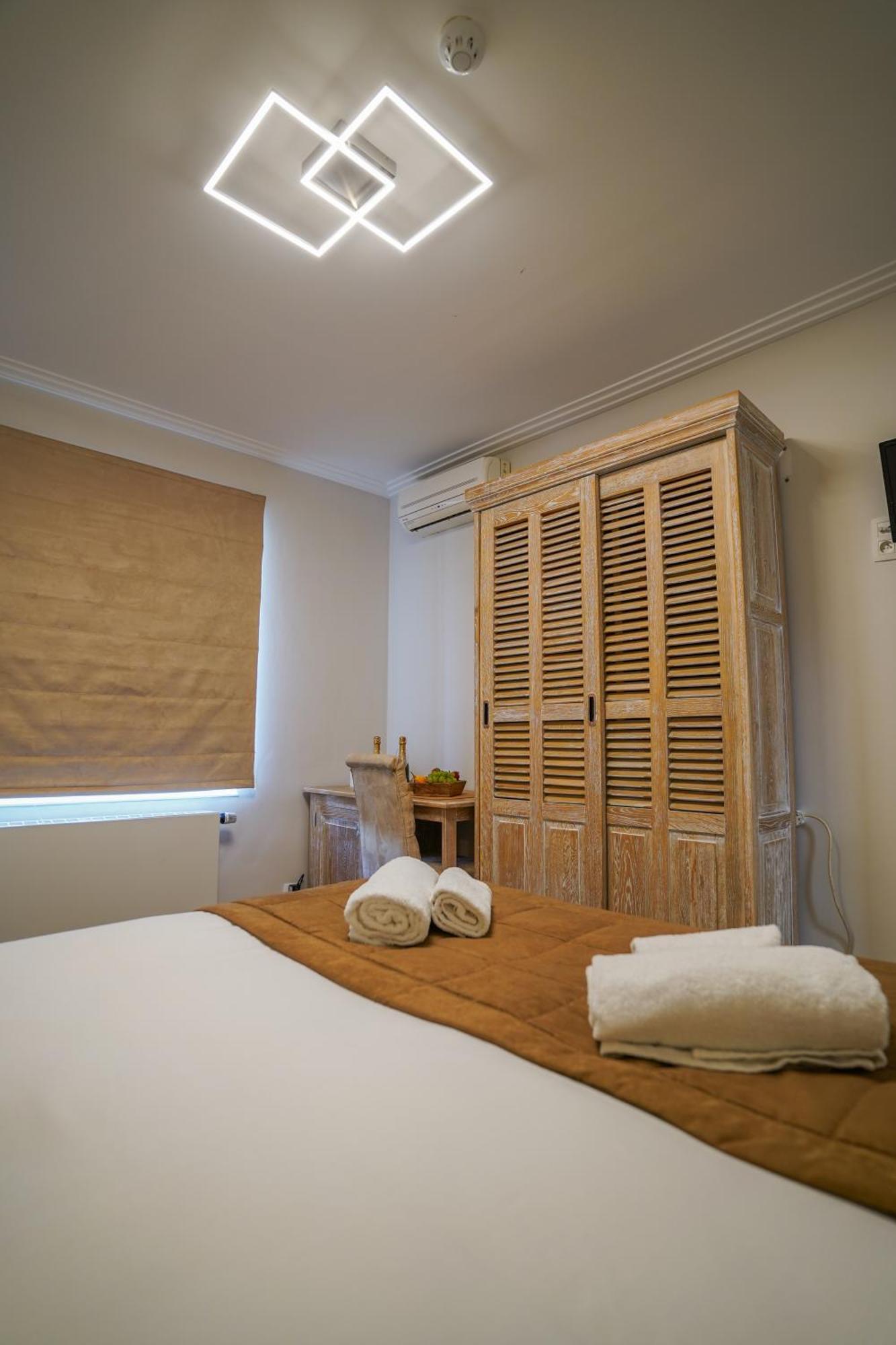 Au Comte De Mercy Hotel